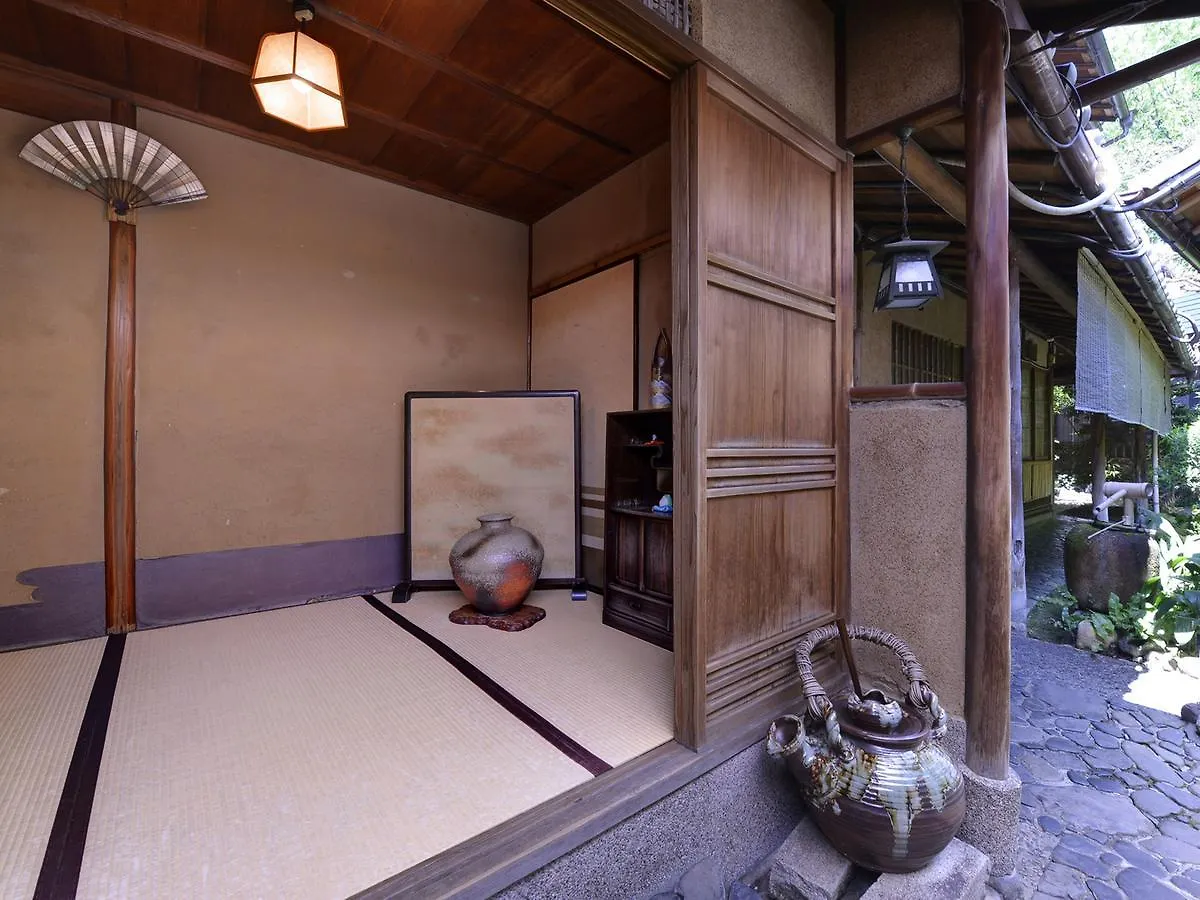 旅館田舎亭 京都市 3*,